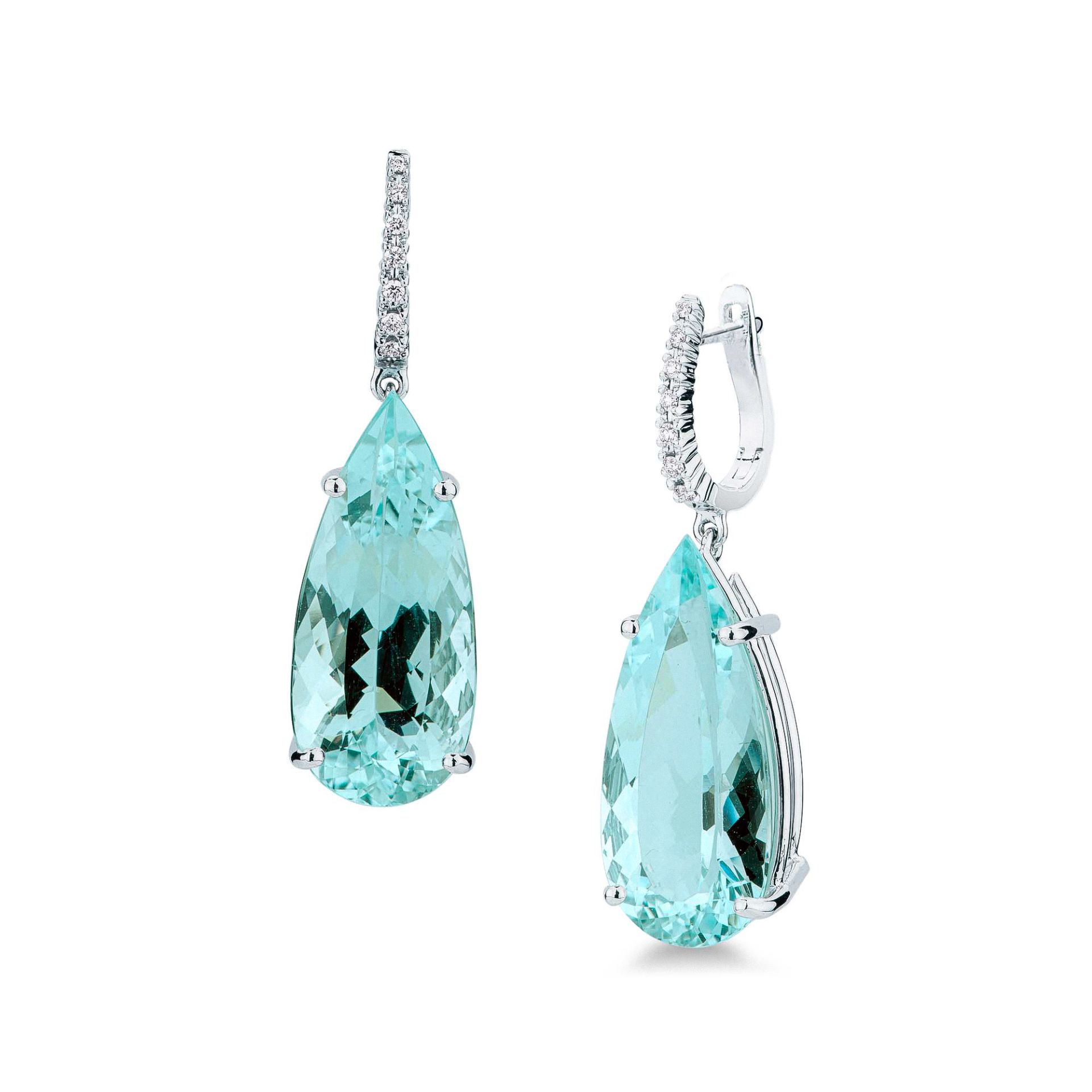 Pareja de pendientes de ballestilla con aguamarina y diamante en oro blanco
