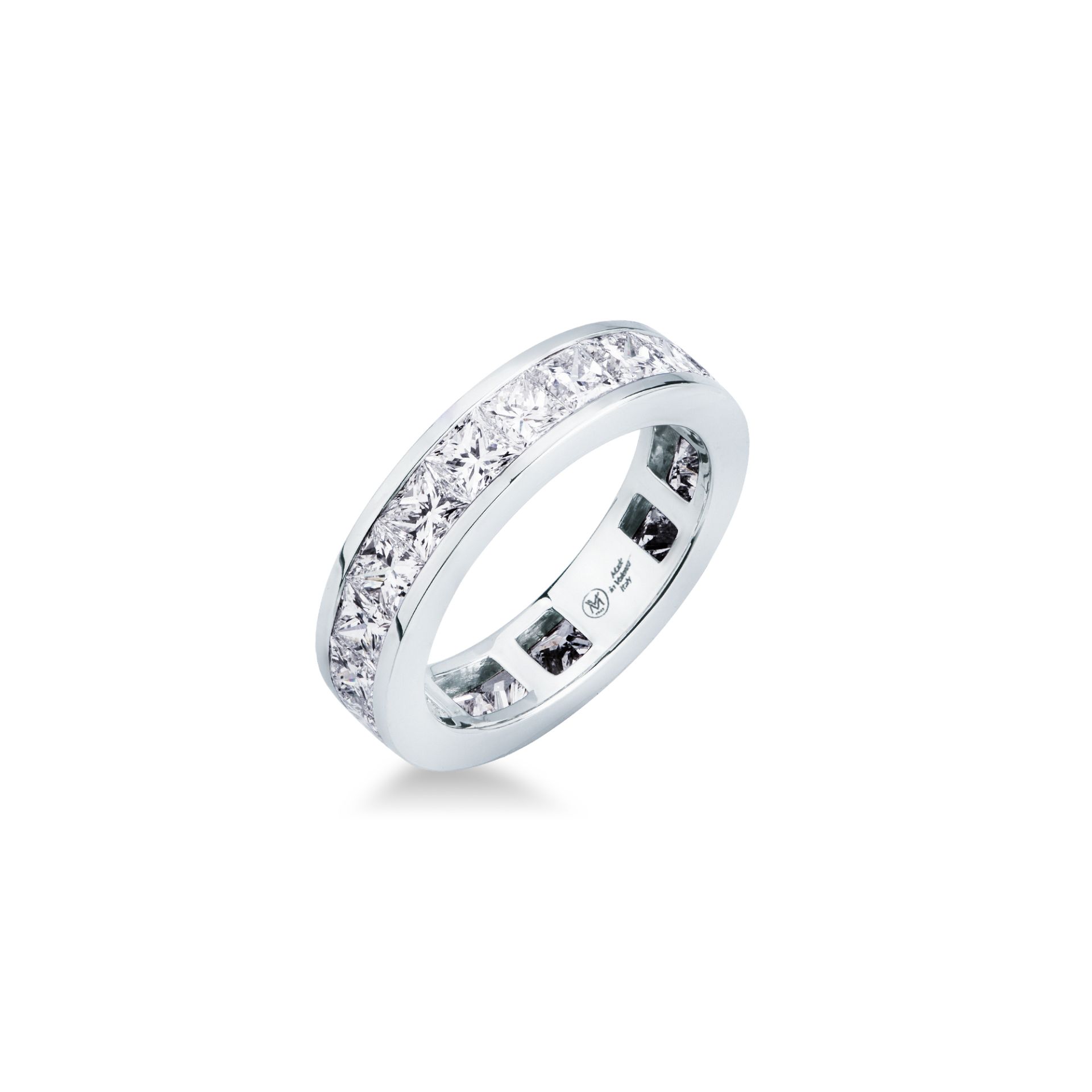 Anillo con diamante en oro blanco