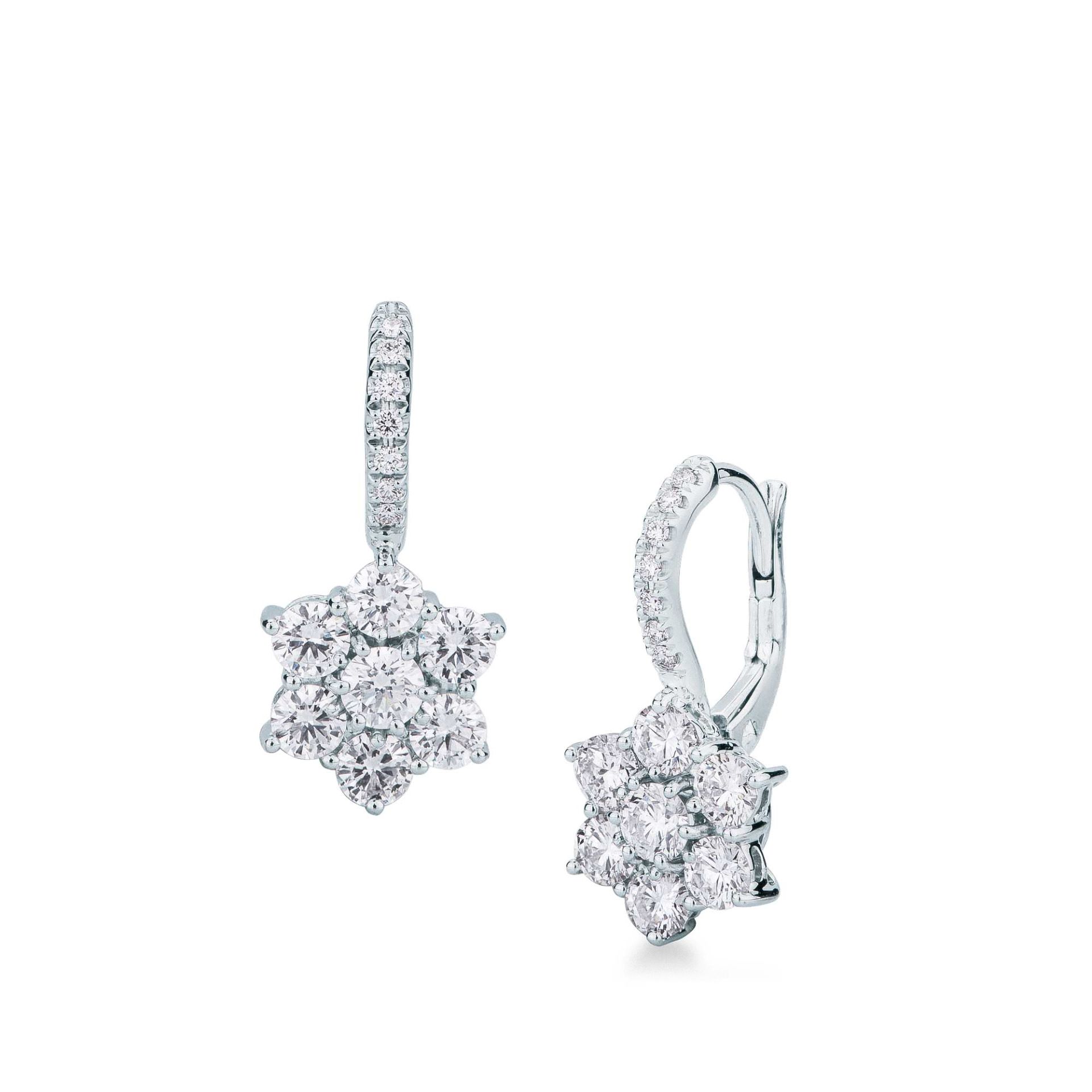 Pareja de pendientes de cierre catalán con diamante en oro blanco