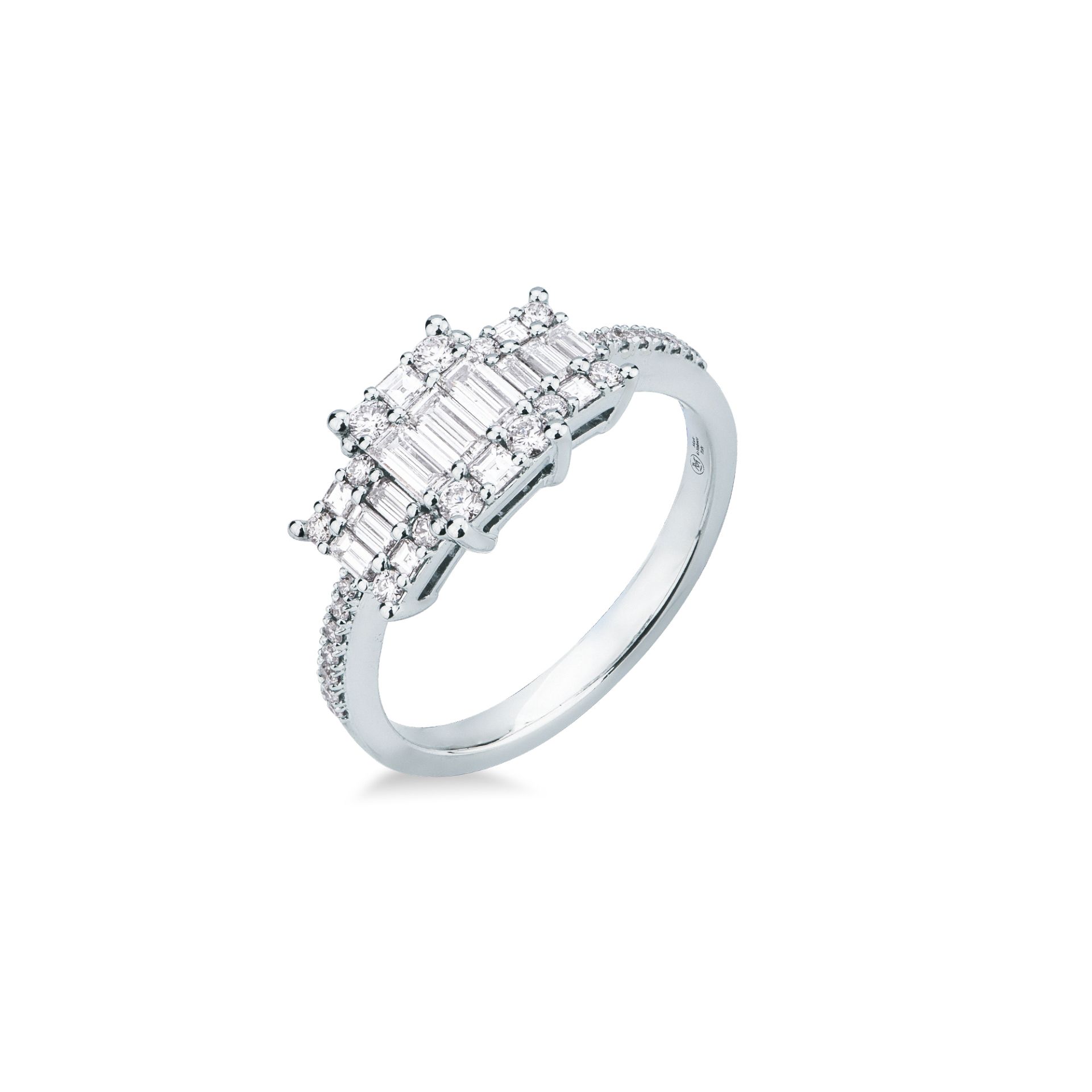 Ring with diamond in white gold