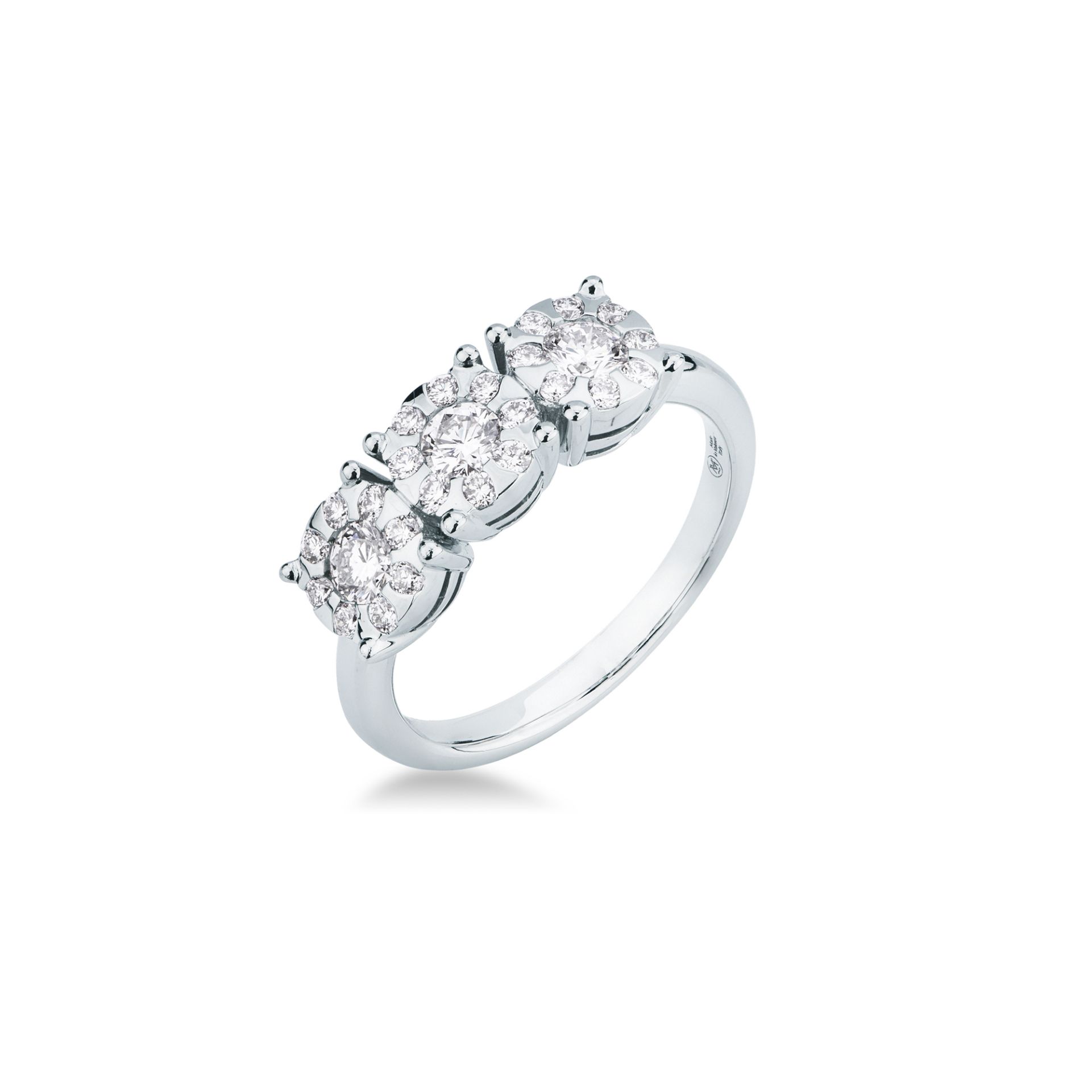 Ring with diamond in white gold