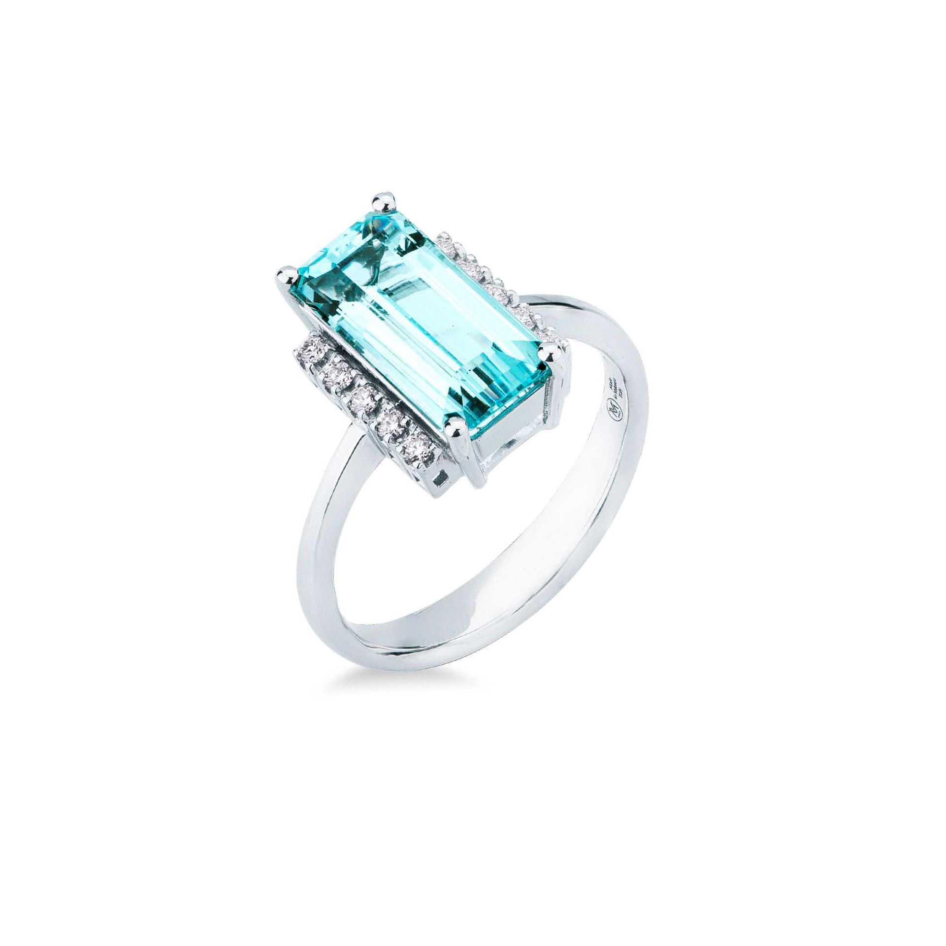 Anello con Acquamarina e Diamante in Oro Bianco