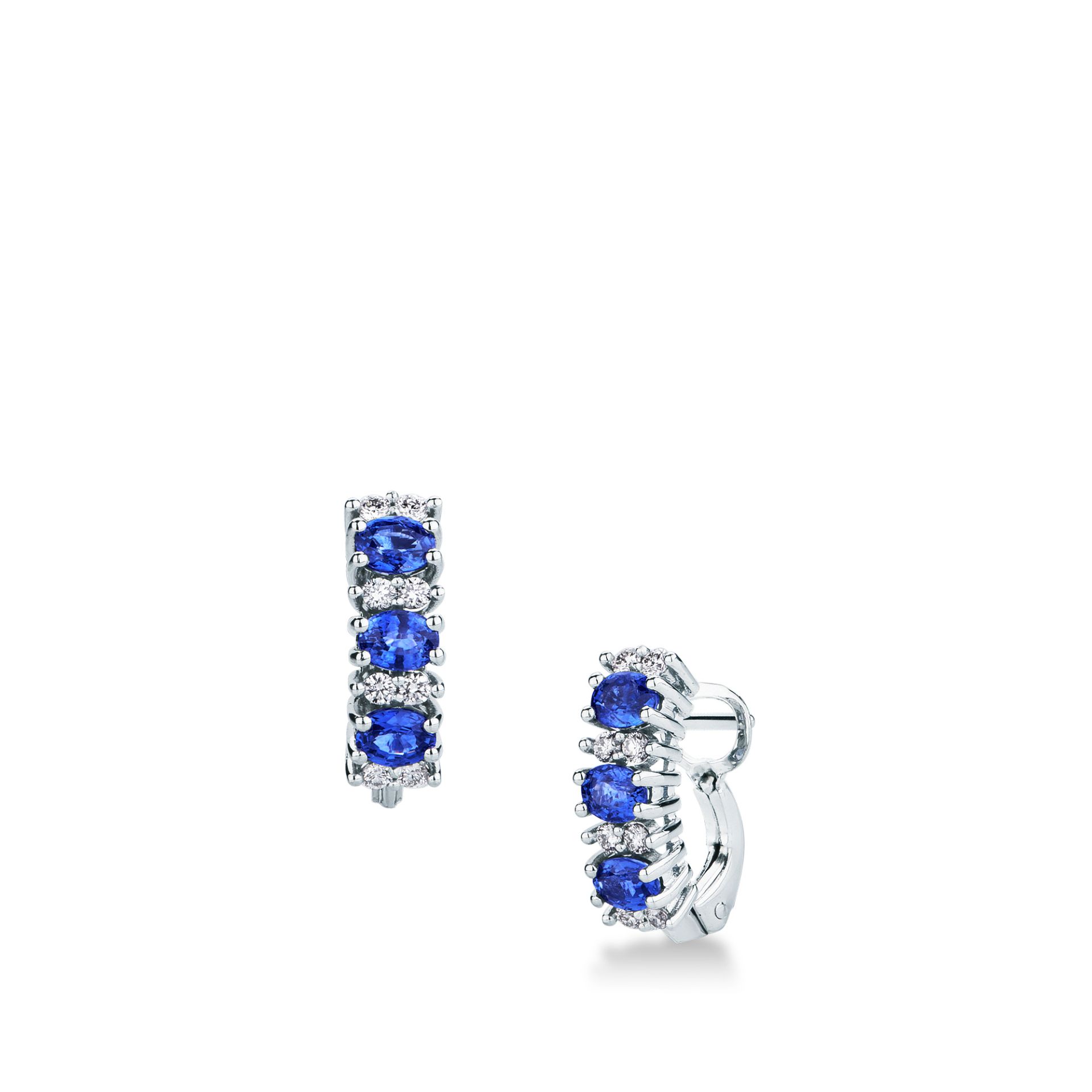 Pareja de pendientes de clip con zafiro y diamante en oro blanco